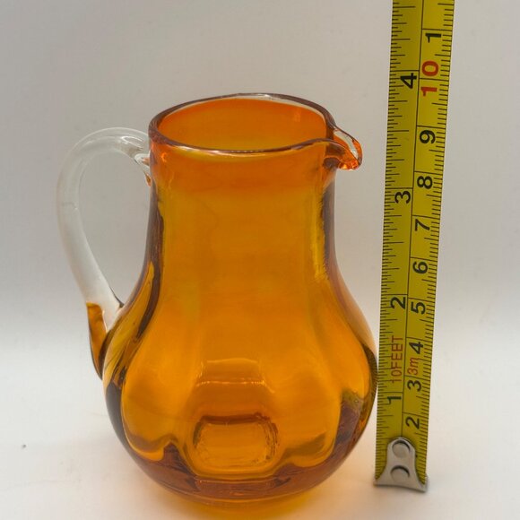 Unbranded hand blown orange with clear handle 3.5” miniature glass pitcher - Picture 4 of 5